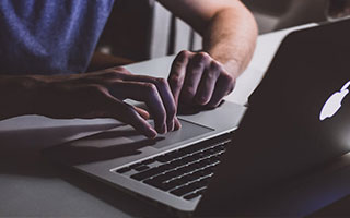 开云APP-英超锋刃出鞘！葡萄牙绝境逢生，C罗任意球绝杀书写关键一胜！