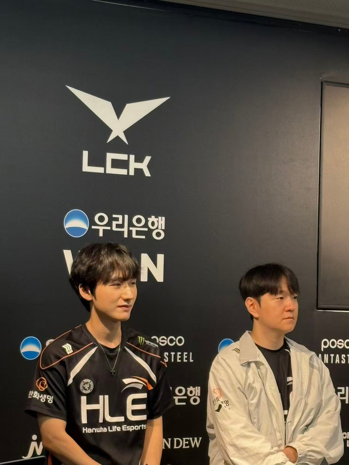 KT鏖战TL，Peanut关键团战开团秒人顶尖较量全球总决赛，引爆全场热议