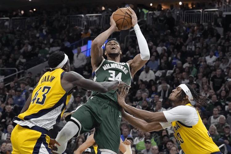 土耳其男篮力克凯尔特人B队，费沃斯爆发神勇